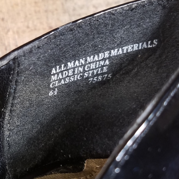 UNLISTED Black and Red Heels (Size : 6 1/2) - Picture 6 of 8